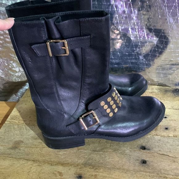 Jessica Simpson black leather boots. Riding buckle slip on boots - Picture 3 of 8